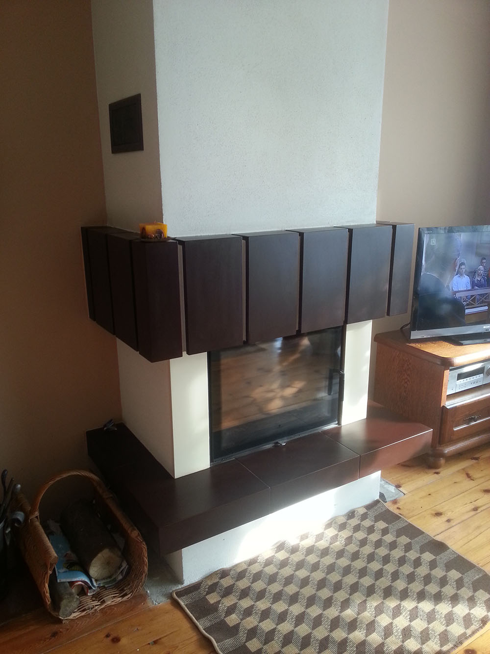 kominek okrągły kaflowy